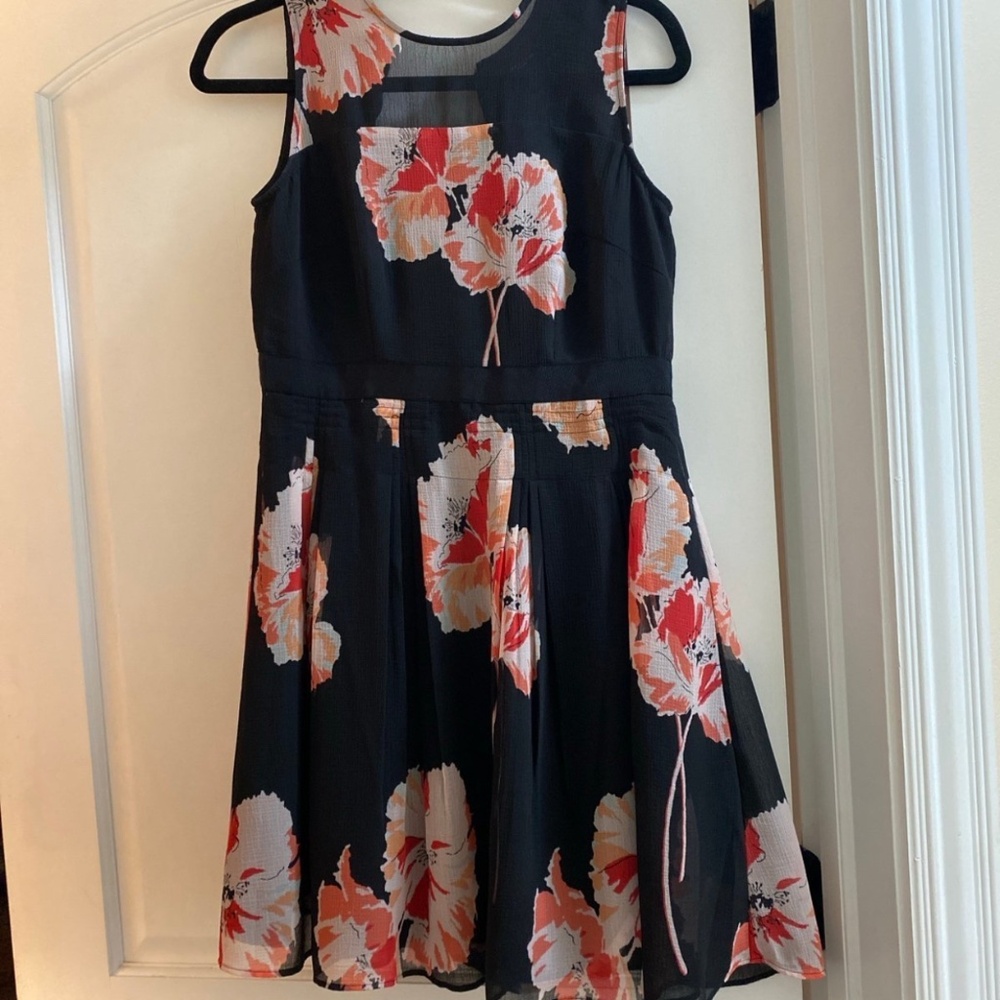 ANN TAYLOR - WOMEN'S BLACK & PINK FLORAL PRINT FIT & FLARE A-LINE DRESS